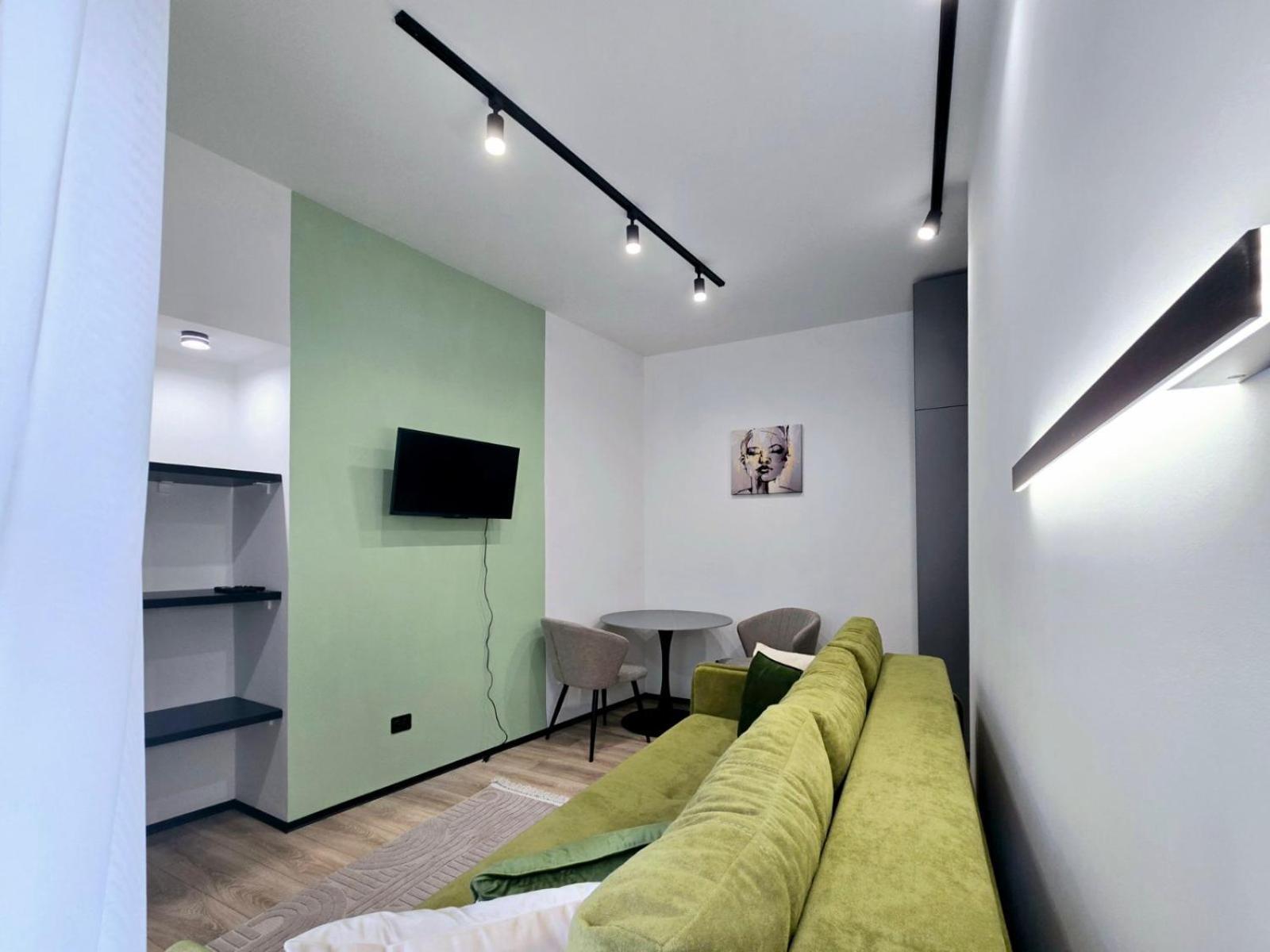 Apartment In The City Center Near The Park Lviv Exterior photo